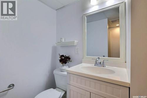 6918 1St Avenue N, Regina, SK - Indoor Photo Showing Bathroom
