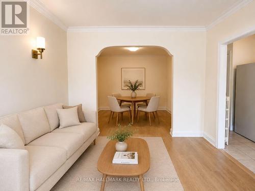 333 VAUGHAN ROAD , Toronto, Ontario M6C 2N5 3