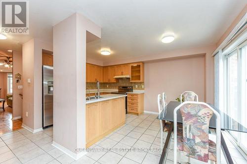 46 Thunderbird Trail, Brampton, ON - Indoor Photo Showing Kitchen