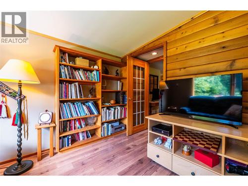 541 Bear Road, Salmo, BC - Indoor Photo Showing Office
