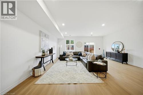 2 Slessor Boulevard Unit# 12, Grimsby, ON - Indoor