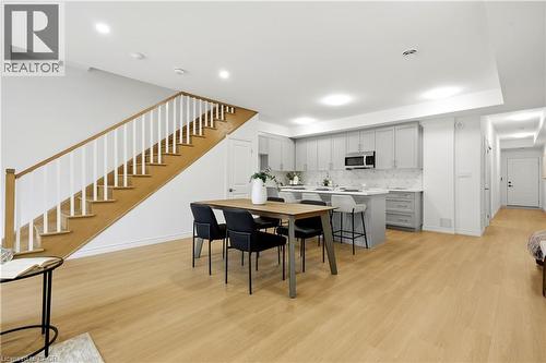 2 Slessor Boulevard Unit# 12, Grimsby, ON - Indoor Photo Showing Dining Room