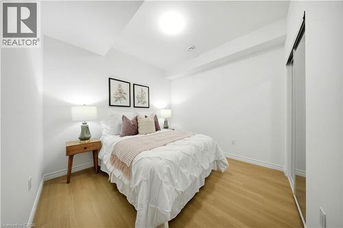 2 Slessor Boulevard Unit# 12, Grimsby, ON - Indoor Photo Showing Bedroom