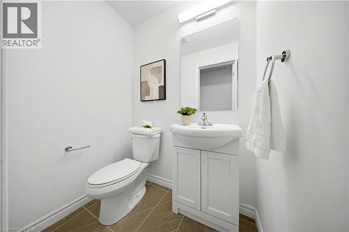 2 Slessor Boulevard Unit# 12, Grimsby, ON - Indoor Photo Showing Bathroom