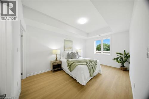 2 Slessor Boulevard Unit# 12, Grimsby, ON - Indoor Photo Showing Bedroom