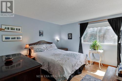 37 Glenthorne Drive, Toronto, ON - Indoor Photo Showing Bedroom