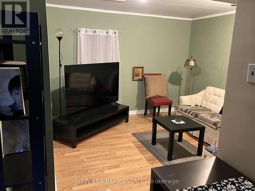 37 Glenthorne Drive, Toronto, ON - Indoor