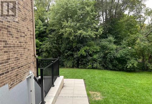 LOWER - 45 ONTARIO COURT S , Mississauga, Ontario L5M 2K5 4