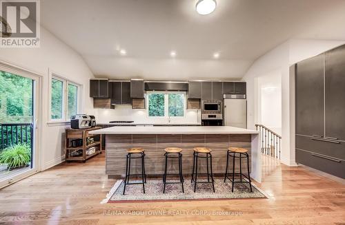 3091 Parkerhill Road, Mississauga, ON - Indoor Photo Showing Kitchen