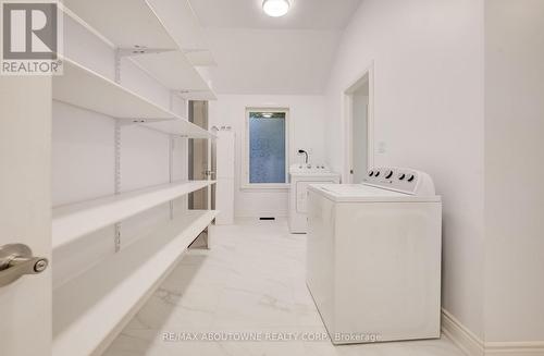 3091 Parkerhill Road, Mississauga, ON - Indoor Photo Showing Laundry Room