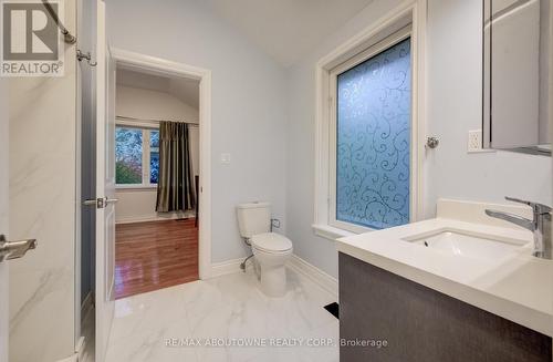 3091 Parkerhill Road, Mississauga, ON - Indoor Photo Showing Bathroom