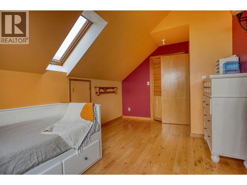 220 Grohman Creek Road, Nelson, BC - Indoor Photo Showing Bedroom
