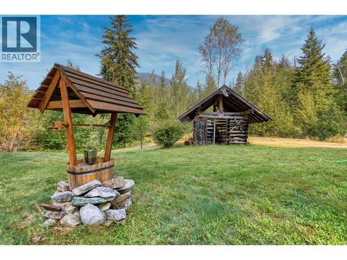 220 Grohman Creek Road, Nelson, BC - Outdoor
