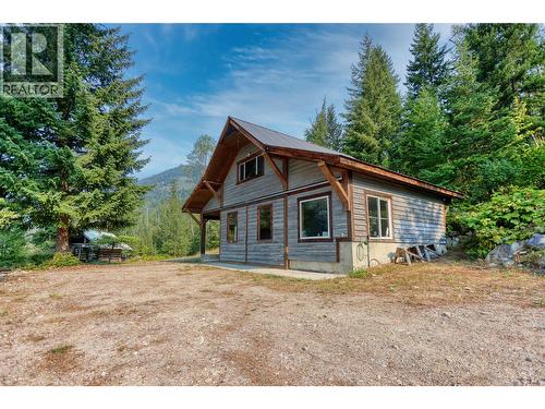 220 Grohman Creek Road, Nelson, BC - Outdoor