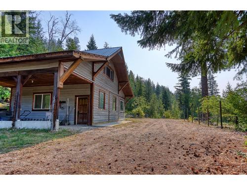 220 Grohman Creek Road, Nelson, BC - Outdoor