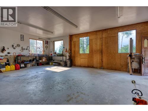 220 Grohman Creek Road, Nelson, BC - Indoor