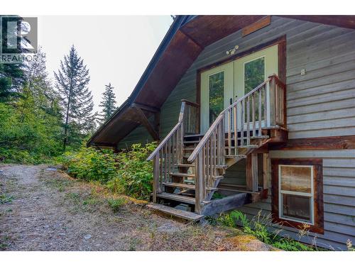 220 Grohman Creek Road, Nelson, BC - Outdoor