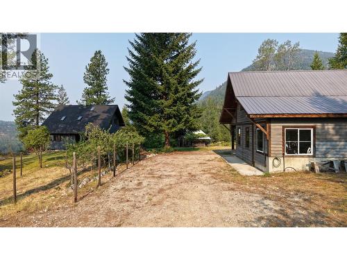 220 Grohman Creek Road, Nelson, BC - Outdoor