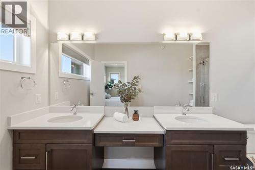 814 Werschner Court, Saskatoon, SK - Indoor Photo Showing Bathroom