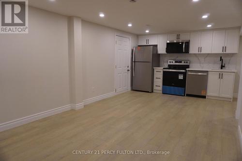 BSMT - 2 PITFIELD ROAD , Toronto, Ontario M1S 1X7 4