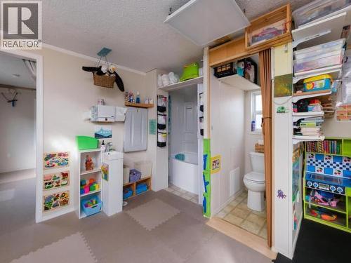 225-989 Range Road, Whitehorse, YT - Indoor