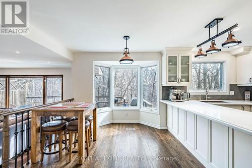 1941 Four Seasons Drive, Burlington, ON - Indoor