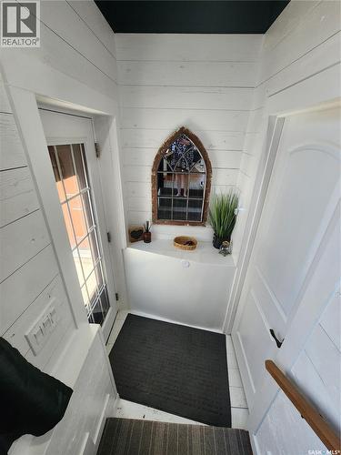 1401 3Rd Street, Estevan, SK - Indoor