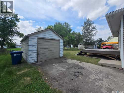 906 Pacific Street, Grenfell, SK - Outdoor