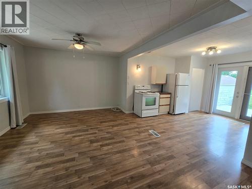 906 Pacific Street, Grenfell, SK - Indoor Photo Showing Kitchen