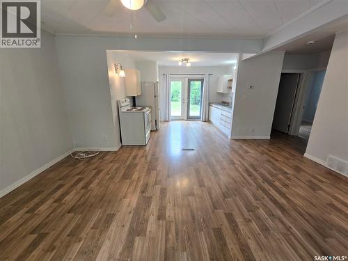 906 Pacific Street, Grenfell, SK - Indoor