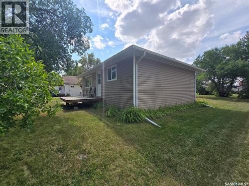 906 Pacific Street, Grenfell, SK - Outdoor