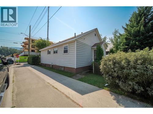 691 3Rd Avenue, Fernie, BC - Outdoor