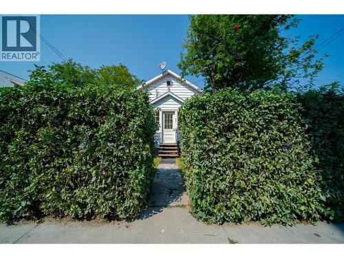 691 3Rd Avenue, Fernie, BC - Outdoor
