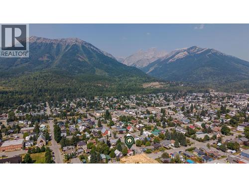 691 3Rd Avenue, Fernie, BC - Outdoor With View