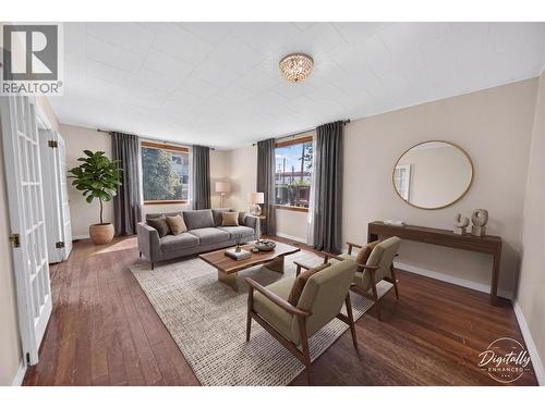691 3Rd Avenue, Fernie, BC - Indoor Photo Showing Other Room