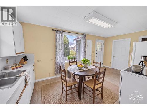 691 3Rd Avenue, Fernie, BC - Indoor