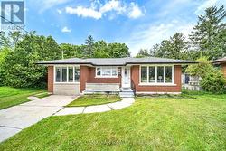 284 CEDAR CRESCENT  Cambridge, ON N1S 1X1