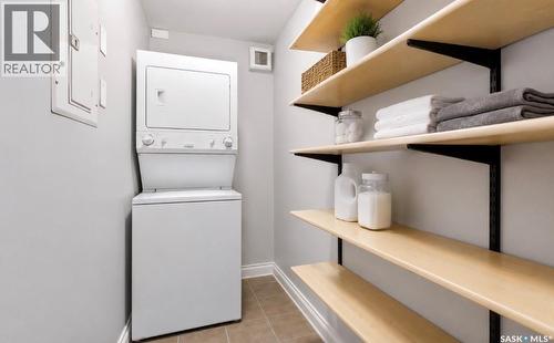 401 215 Lowe Road, Saskatoon, SK - Indoor Photo Showing Laundry Room