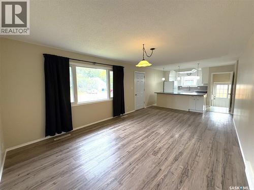 435 2Nd Avenue, Allan, SK - Indoor