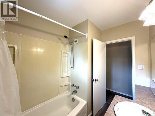435 2Nd Avenue, Allan, SK - Indoor Photo Showing Bathroom
