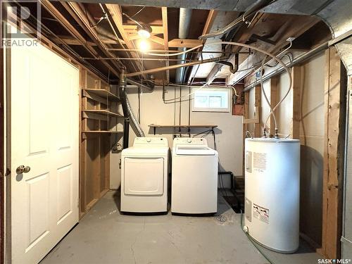 435 2Nd Avenue, Allan, SK - Indoor Photo Showing Laundry Room