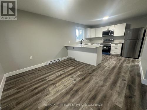 3 - 565 EMMA STREET , Gananoque, Ontario K7G 2Y6 2