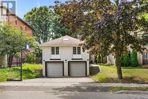 63 ROOSEVELT DRIVE  Richmond Hill, ON L4C 6V2