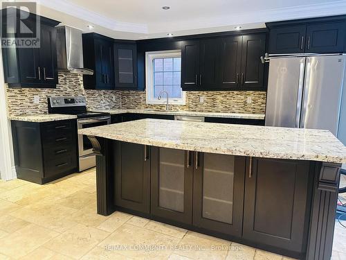 53 HOOD CRESCENT , Brampton, Ontario L6Y 4S7 3