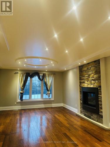 53 HOOD CRESCENT , Brampton, Ontario L6Y 4S7 5