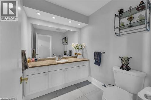 283 Second Road E, Stoney Creek, ON - Indoor Photo Showing Bathroom