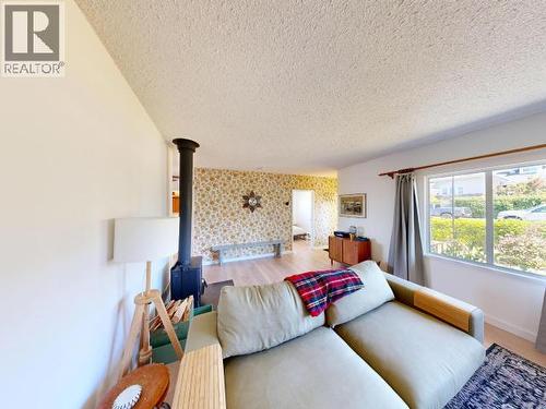 4603 Harvie Ave, Powell River, BC - Indoor