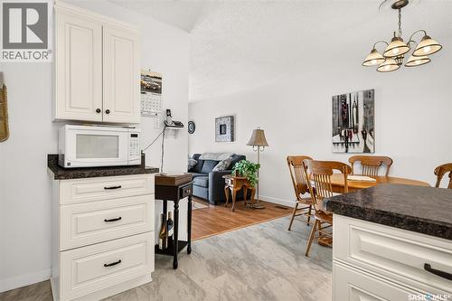 1338 Glendale Street, Moose Jaw, SK - Indoor