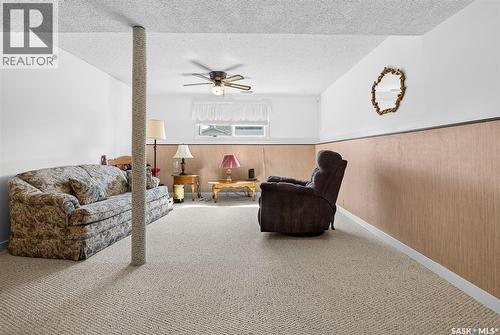 1338 Glendale Street, Moose Jaw, SK - Indoor Photo Showing Other Room