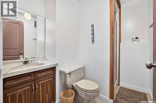 1338 Glendale Street, Moose Jaw, SK - Indoor Photo Showing Bathroom